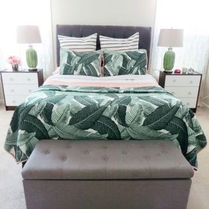 Target palm leaf pink bed comforter quilt queen